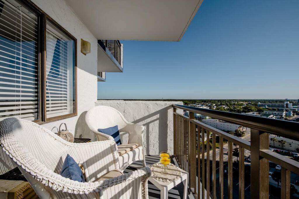 Royal Retreat-Amazing View-King Bed-1 Bedroom-Full Kitchen-Free Parking-Self Check-In 默特尔比奇 外观 照片